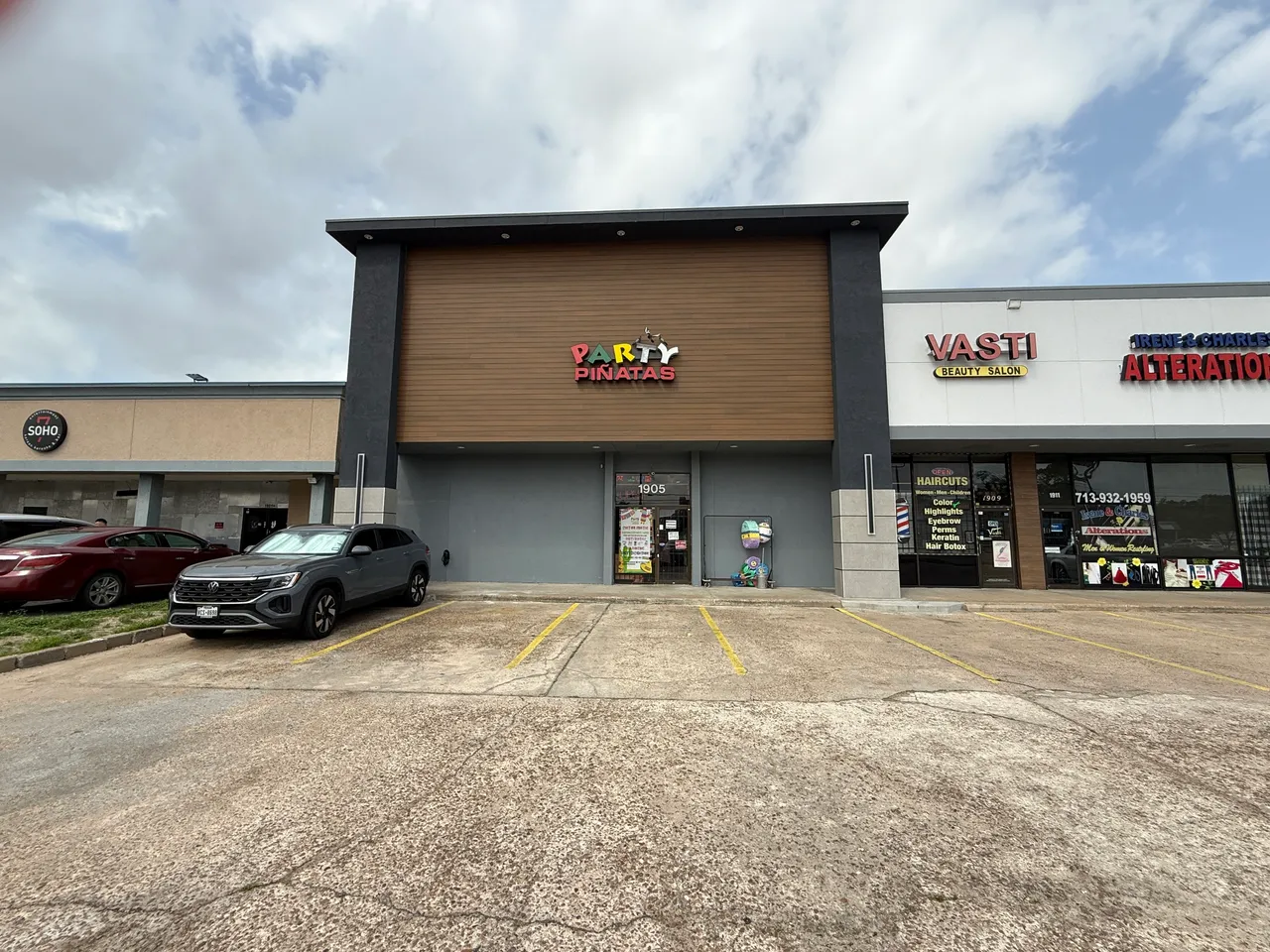 1905 Gessner Shopping Center after image 4